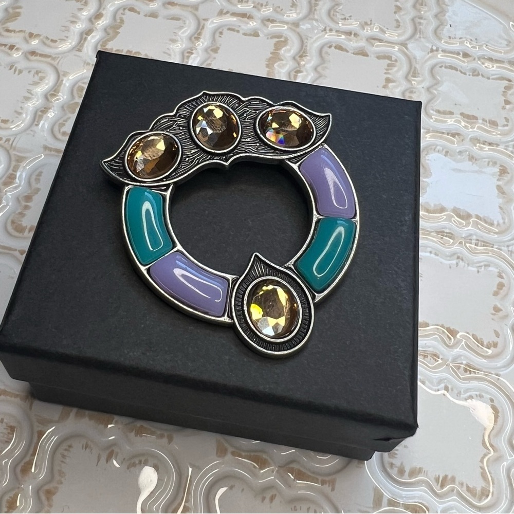Harry Potter Inspired Ravenclaw Diadem Brooch Pin – Jeweled Cosplay Accessory